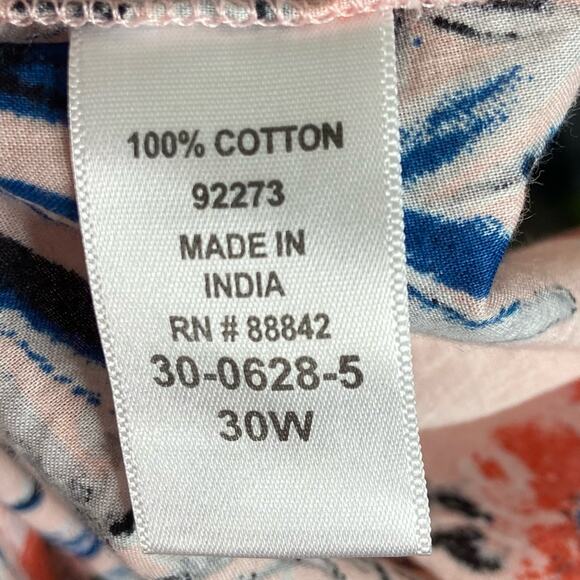 Roaman’s Pink Red Floral Print Pleated Button Front Long Sleeve Blouse Size 30W - Picture 7 of 9